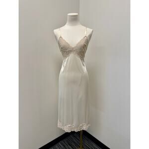 VTG Vanity Fair Slip Dress - Size 34